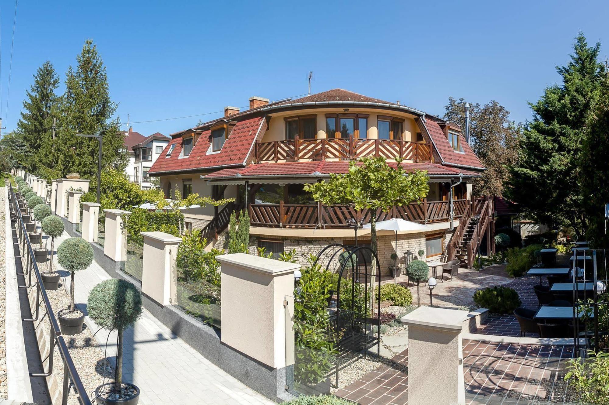 Villa Rosa Boutique Hotel Budapest Exterior foto